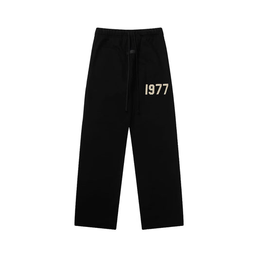 ESSENTIALS Signature Sweatpant